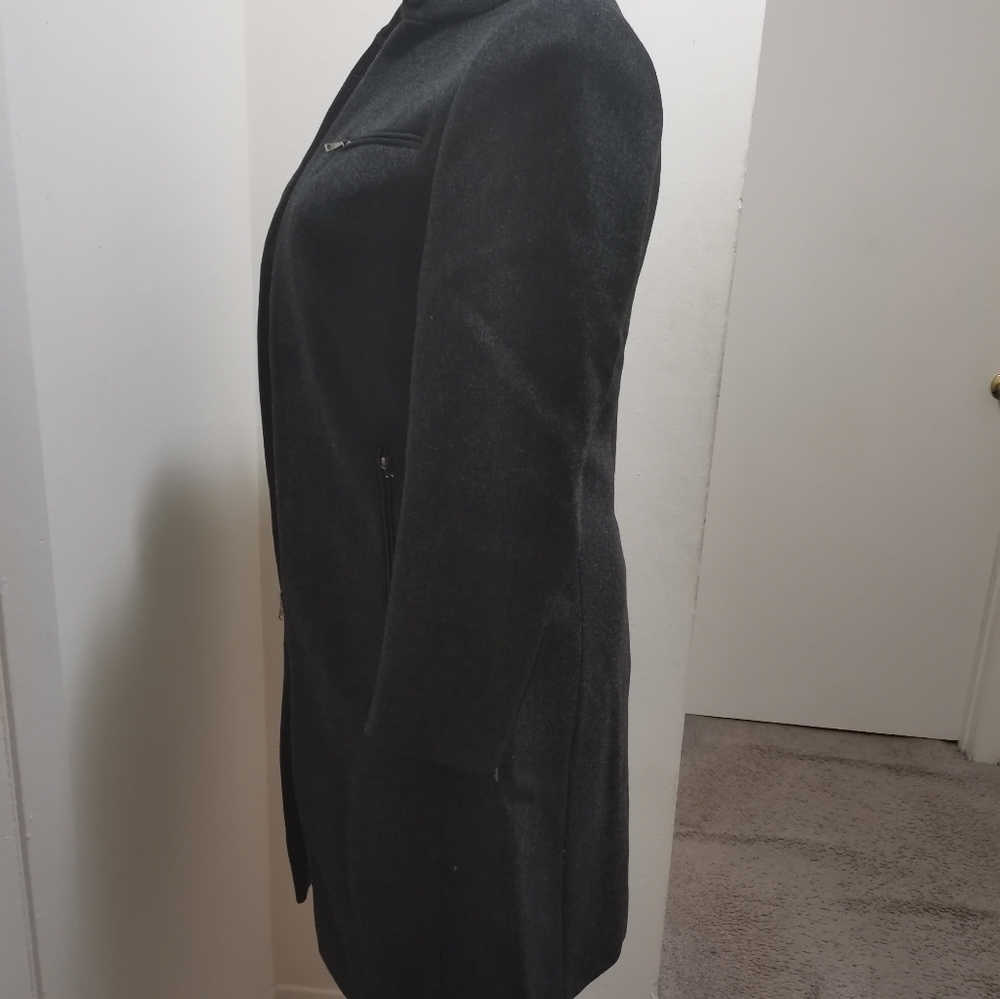 PRADA 100 %WOOL WOMEN'S LONG COAT. - Picture 4 of 16